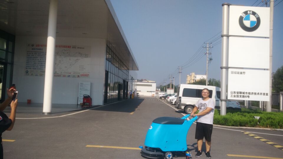 duang ！！！  BMW汽車4S店與鼎潔清潔設(shè)備達(dá)成長(zhǎng)期合作關(guān)系56