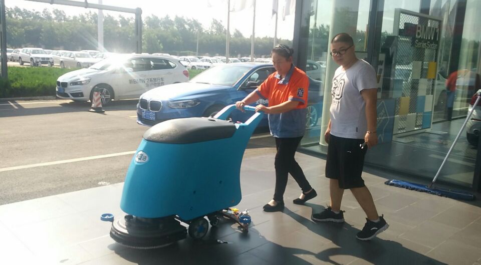 duang ！！！  BMW汽車4S店與鼎潔清潔設(shè)備達(dá)成長(zhǎng)期合作關(guān)系56